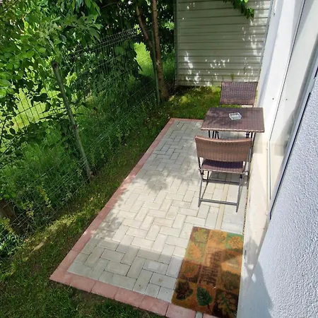Ap Calas No2 2b, Free Parking Apartment