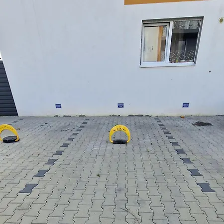 Ap Calas No2 2b, Free Parking